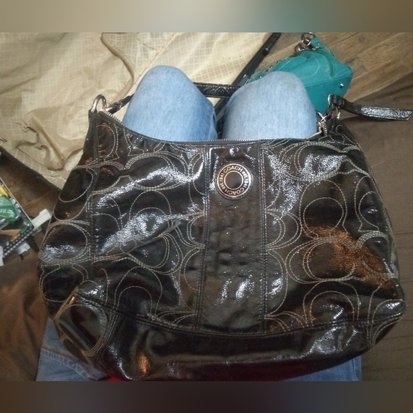 Coach - Picture 2 of 4